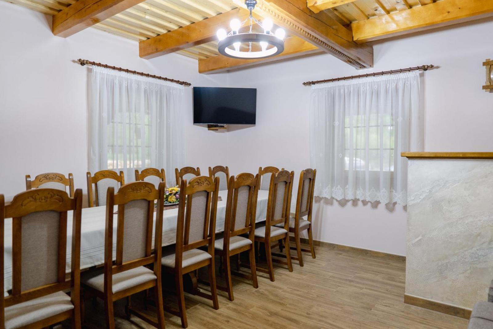 Villa Valea Legendelor Gradistea de Munte Esterno foto